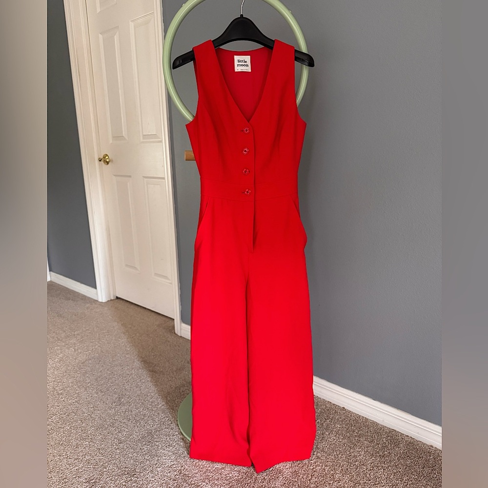 Brand new elegant Red Sleeveless Jumpsuit